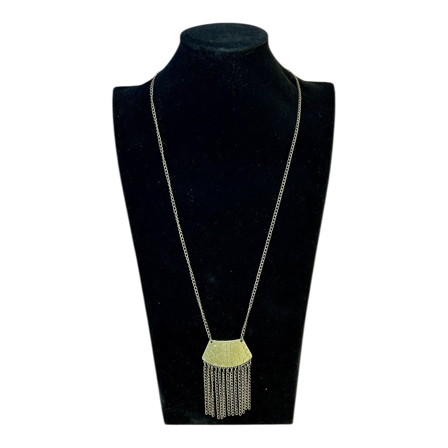 Collar largo con flecos tribales