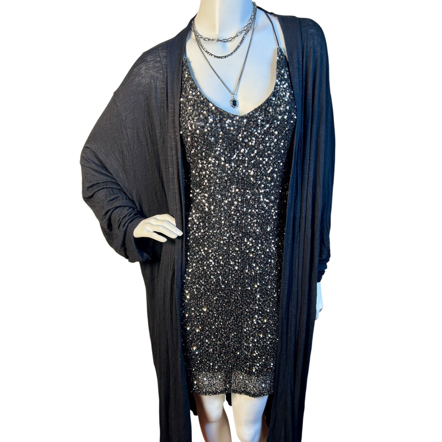 Vestido Nocturno de Lentejuelas – MANGO - Luna Indomita