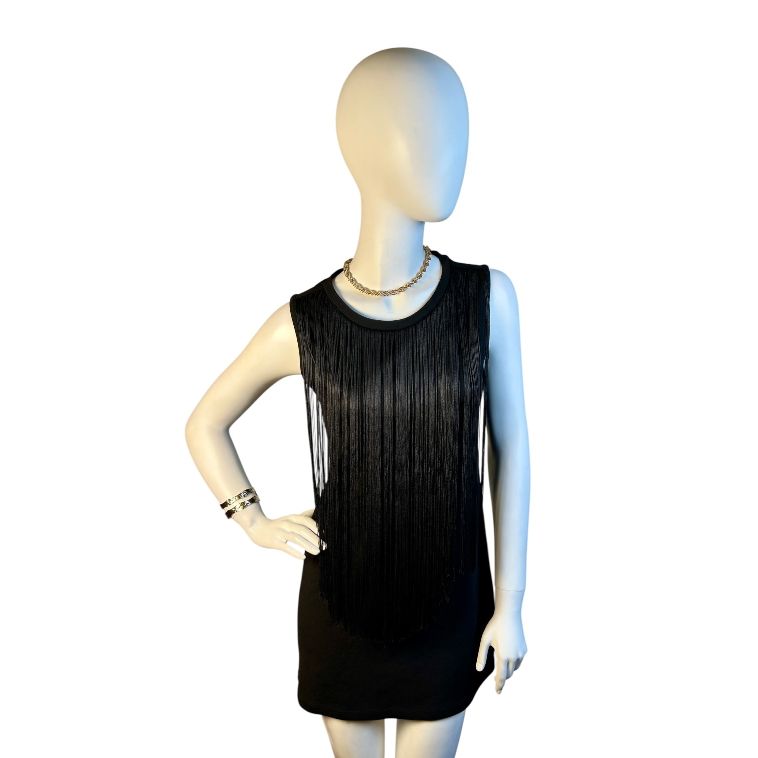 Vestido Negro con Flecos Largos Frontales - Luna Indomita