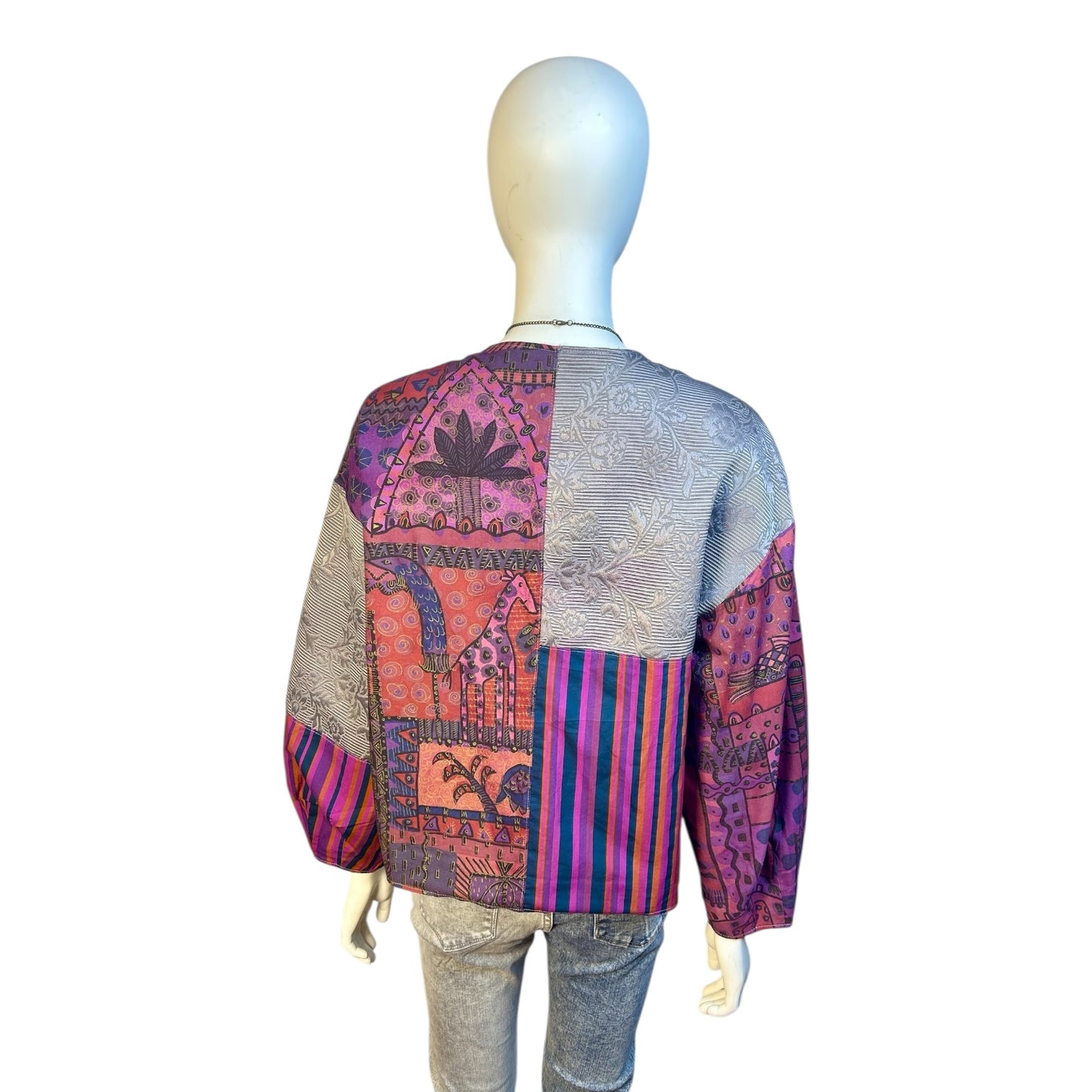 Chaqueta Multiforma Patchwork en Tonos Fucsia y Gris