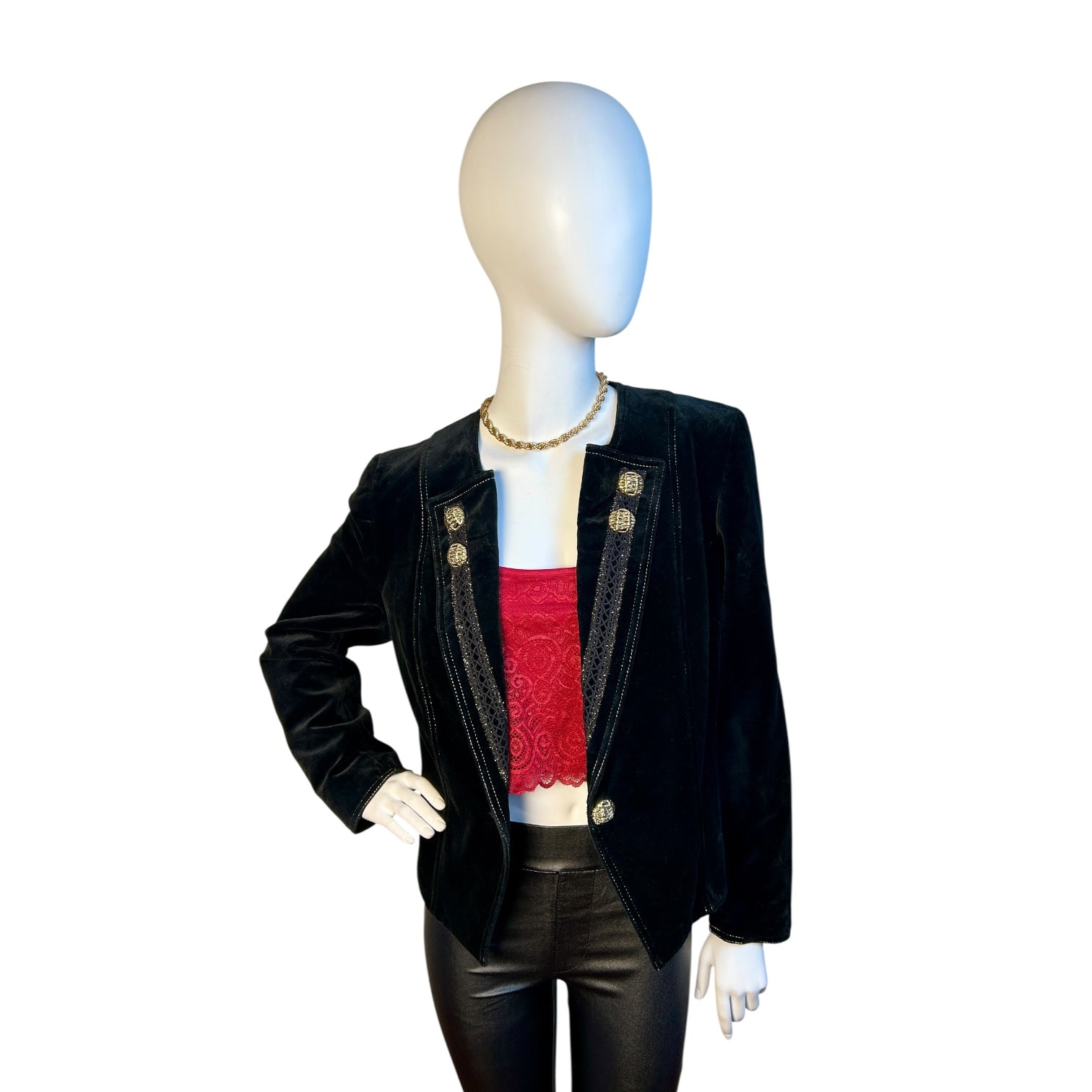 Blazer Corto de Terciopelo Negro con Botones Dorados --> FALTA TALLA#### - Luna Indomita