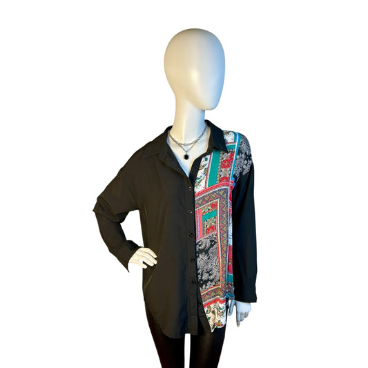Blusa Negra con Panel Estampado Multicolor - Luna Indomita