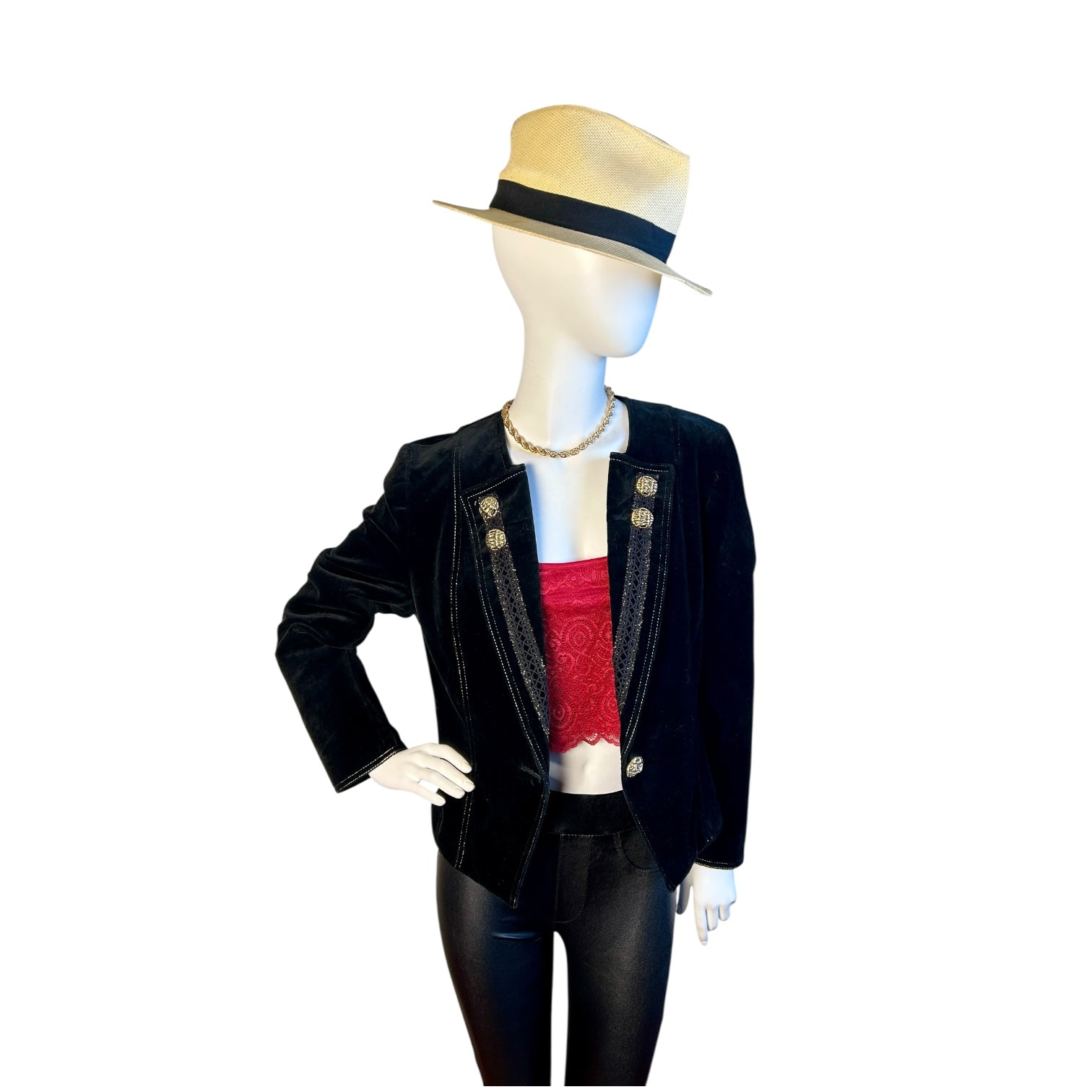 Blazer Corto de Terciopelo Negro con Botones Dorados --> FALTA TALLA#### - Luna Indomita