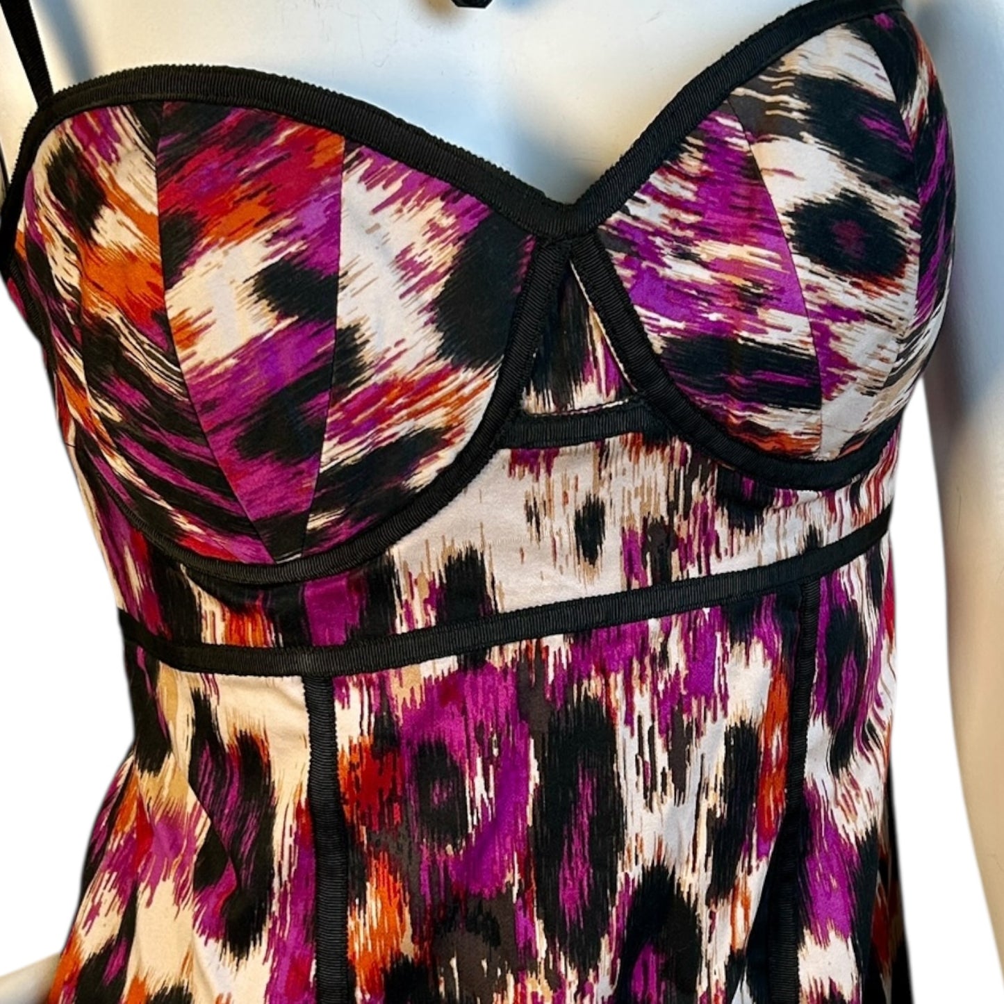 Vestido Corto con Estampado Animal Print Multicolor - Luna Indomita