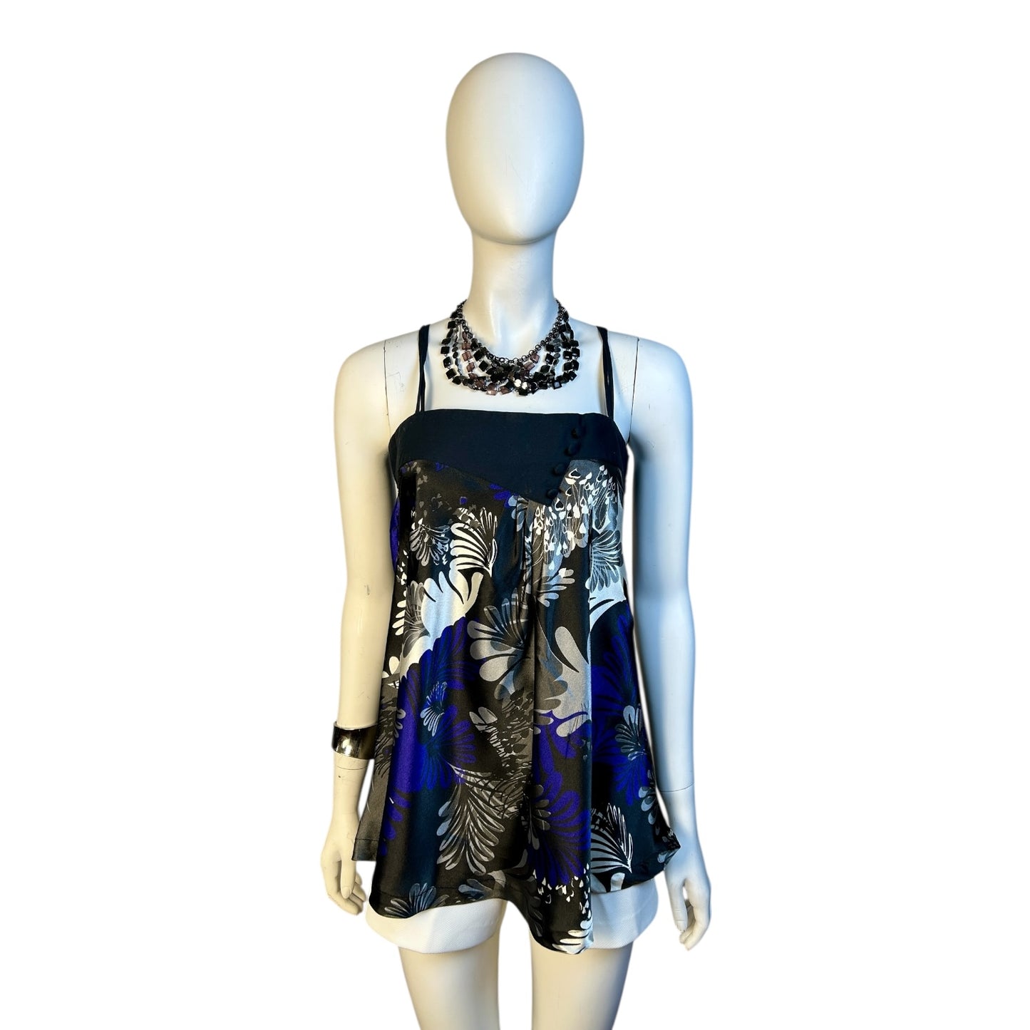 Polera Floral Noir con Detalles Asimétricos