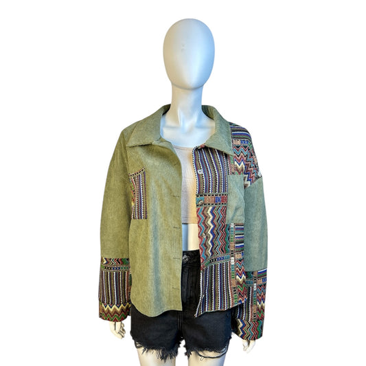 Chaqueta Patchwork Étnico sobre Pana Verde