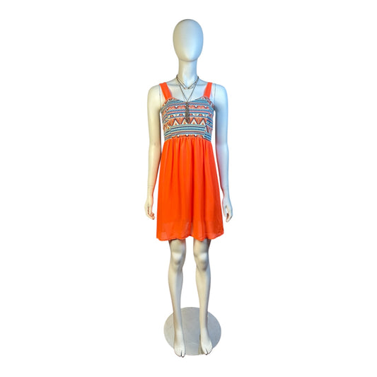 Vestido Corto Tribal en Naranja y Bordado Étnico