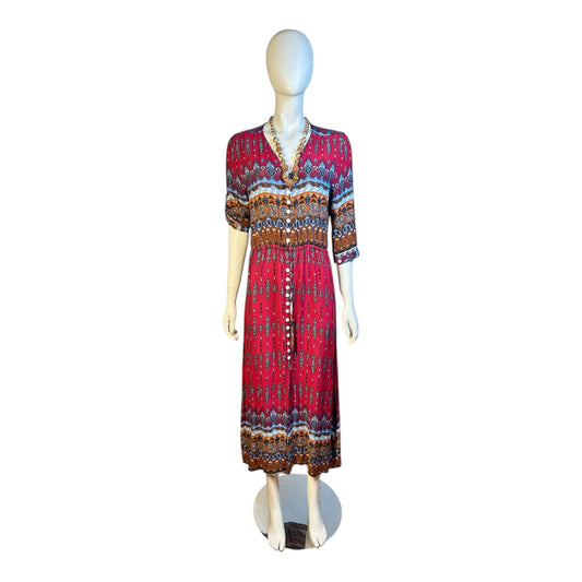 Vestido Boho Étnico en Rojo con Botones Frontales