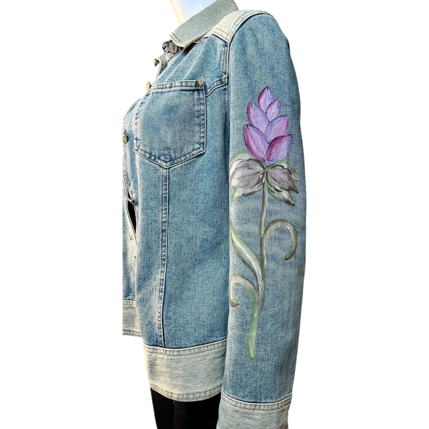 Chaqueta de Denim con Arte Floral Pintado a Mano